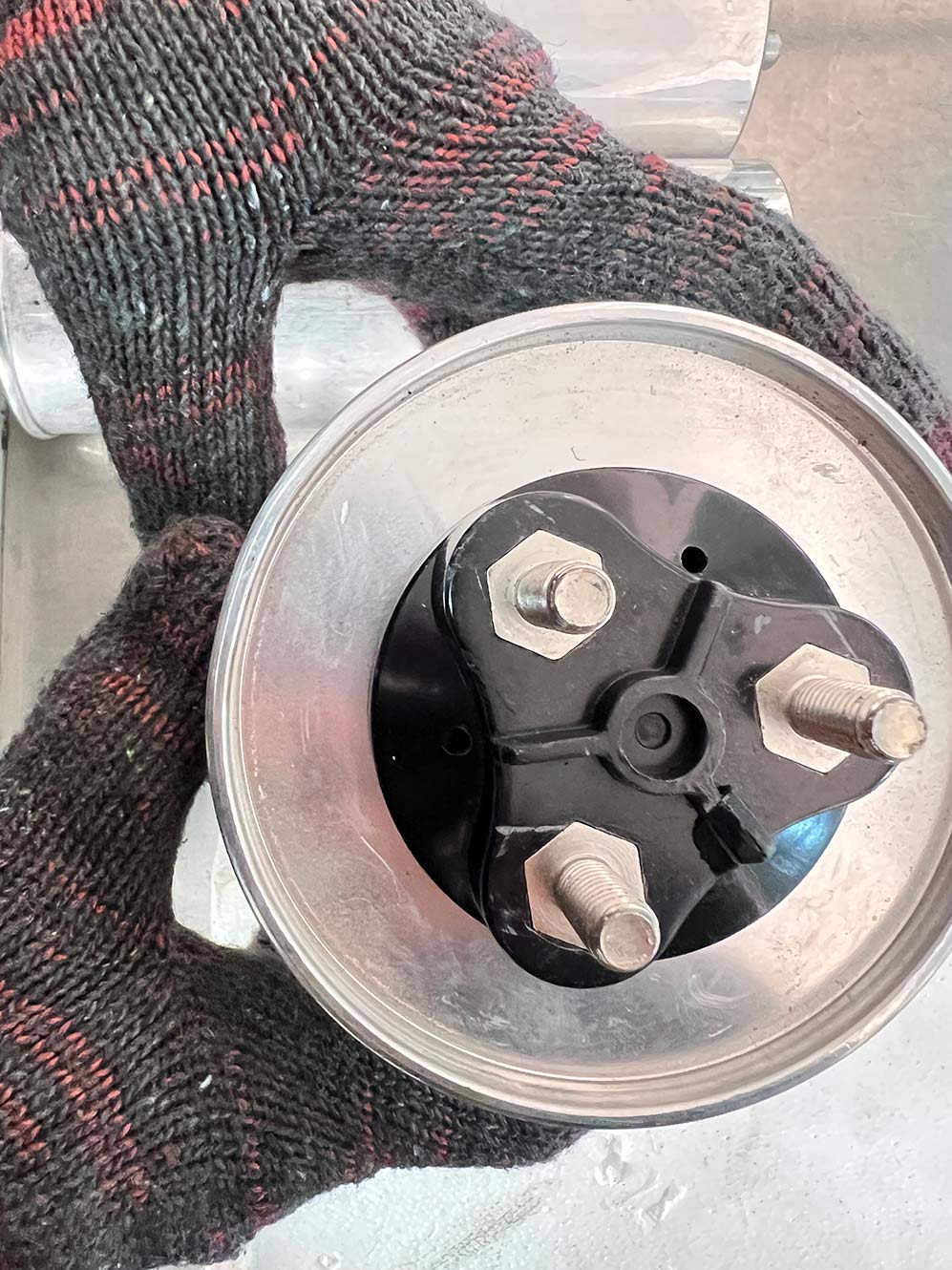 Pourquoi la « capacité de transport de courant » des bornes de condensateur est-elle une spécification essentielle pour la fiabilité à long terme ?